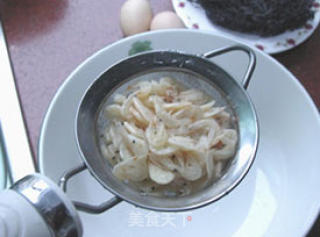 紫菜蛋饼的做法步骤：2