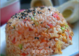 欣式番茄炒饭的做法步骤：2