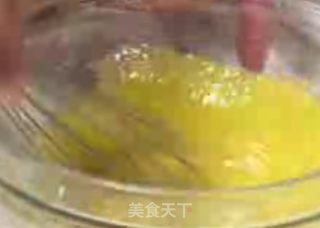 肉松葱花蛋糕的做法步骤：2