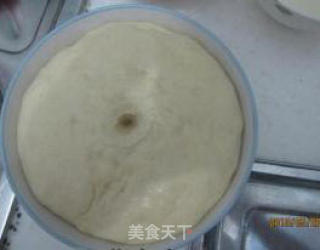 肉松辫子面包的做法步骤：2