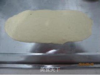 肉松辫子面包的做法步骤：2