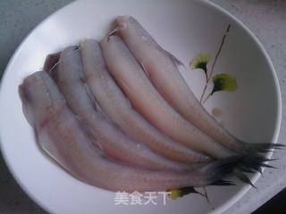 九肚鱼烧豆腐的做法步骤：2