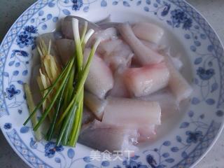 九肚鱼烧豆腐的做法步骤：2