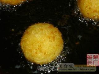 香炸土豆丸子的做法步骤：4