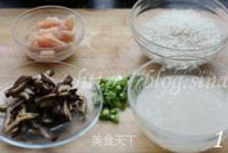 香菇鸡丝粥的做法步骤：2