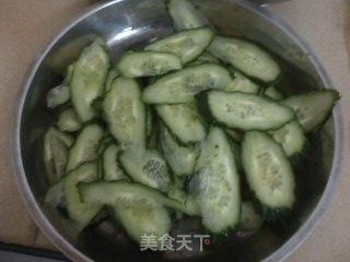 黄瓜鸡蛋炒肉片的做法步骤：3
