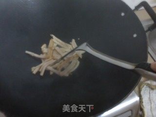 黄瓜鸡蛋炒肉片的做法步骤：3