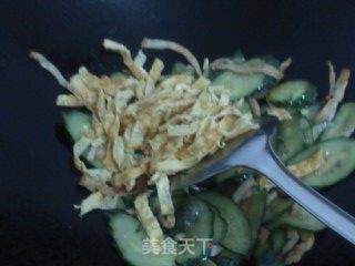 黄瓜鸡蛋炒肉片的做法步骤：3
