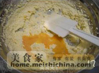 葡萄干奶油小蛋糕的做法步骤：3