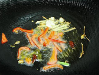 雪菜地木耳的做法步骤：2
