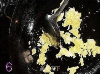 香橙虾仁炒饭的做法步骤：2