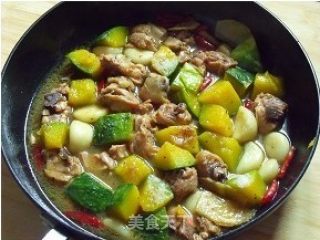 鸡块炖南瓜的做法步骤：2