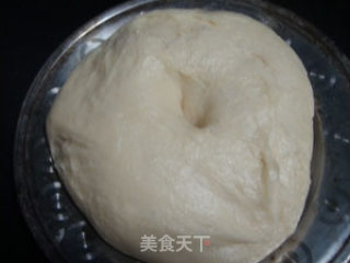 草莓酸奶发酵面包的做法步骤：2