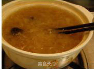 红枣银耳羹的做法步骤：2