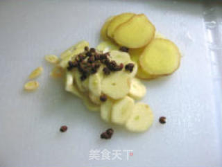 酱焖紫色小土豆的做法步骤：4