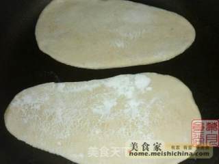 大饼蘸咖哩的做法步骤：4