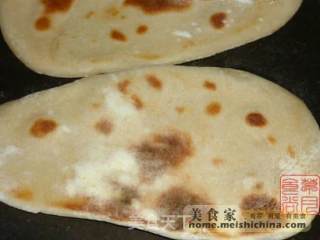 大饼蘸咖哩的做法步骤：4