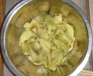 凉拌茄子的做法步骤：2