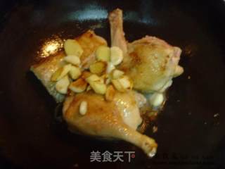 芋头焖鸭的做法步骤：2
