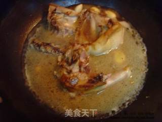 芋头焖鸭的做法步骤：2