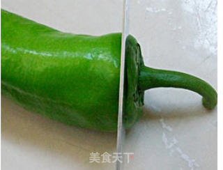 尖椒盒的做法步骤：2
