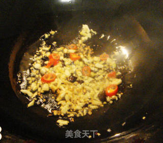 宫保土豆牛肉丁的做法步骤：2