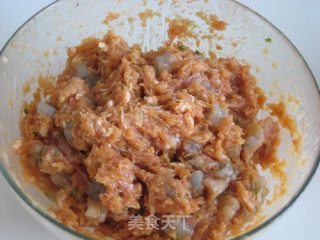 黄金三鲜灌汤蒸饺的做法步骤：4