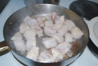 芥香鸡肉的做法步骤：2