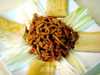京韵京味儿《京酱肉丝》的做法步骤：2
