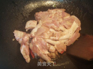 苦瓜爆鸡块的做法步骤：2