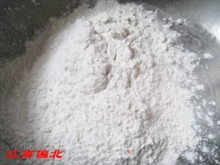 芝麻山楂馅饼的做法步骤：2