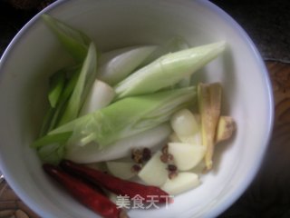 可乐鸡翅的做法步骤：2
