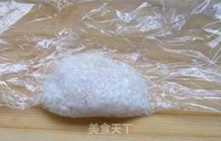 卡通肉松饭团的做法步骤：2