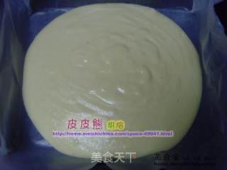 草莓戚风蛋糕卷的做法步骤：3