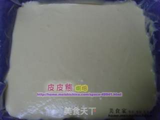 草莓戚风蛋糕卷的做法步骤：3