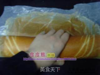 草莓戚风蛋糕卷的做法步骤：3