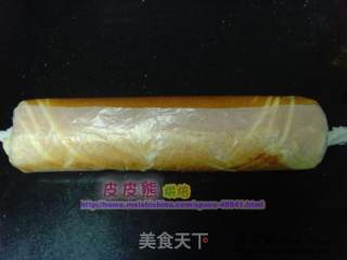 草莓戚风蛋糕卷的做法步骤：3