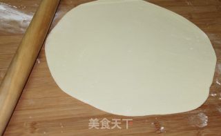 椒盐葱花卷的做法步骤：3
