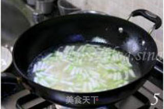 咸蛋干贝葫子汤的做法步骤：3