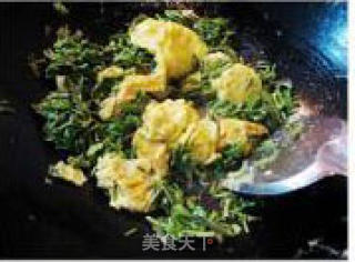 香椿炒鸡蛋的做法步骤：2