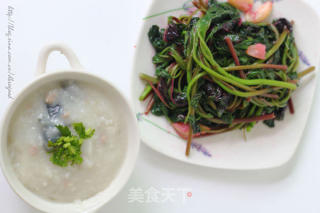皮蛋瘦肉粥的做法步骤：2