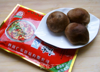 锅仔玉米牛腩的做法步骤：2