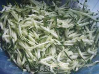 糖醋黄瓜拌萝卜的做法步骤：2