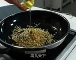 自制爆米花的做法步骤：2