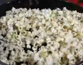自制爆米花的做法步骤：2