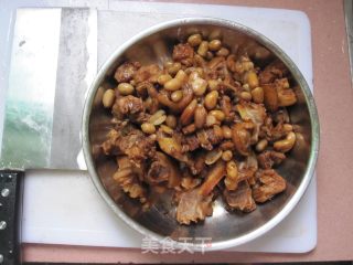湘味红烧猪蹄的做法步骤：2