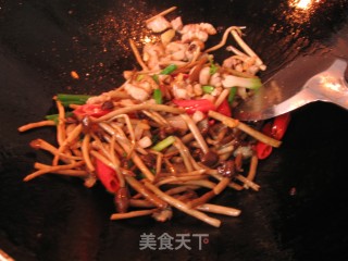美极烹茶树菇的做法步骤：2