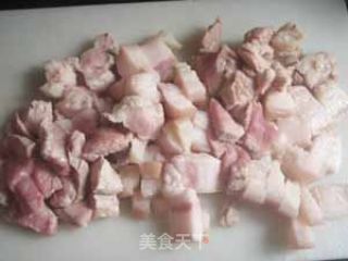 玫瑰花香红烧肉的做法步骤：4