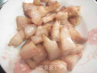 玫瑰花香红烧肉的做法步骤：4