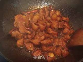 玫瑰花香红烧肉的做法步骤：4